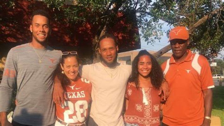 Collin Johnson; Texas, Height, Dad, Draft, Brother, Stats, Injury, Dating