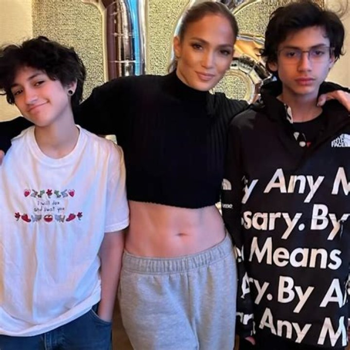 Jennifer Lopez and T.I. Cheating on Tiny – JLo Desperate and Lonely – Tameka Harris Living?