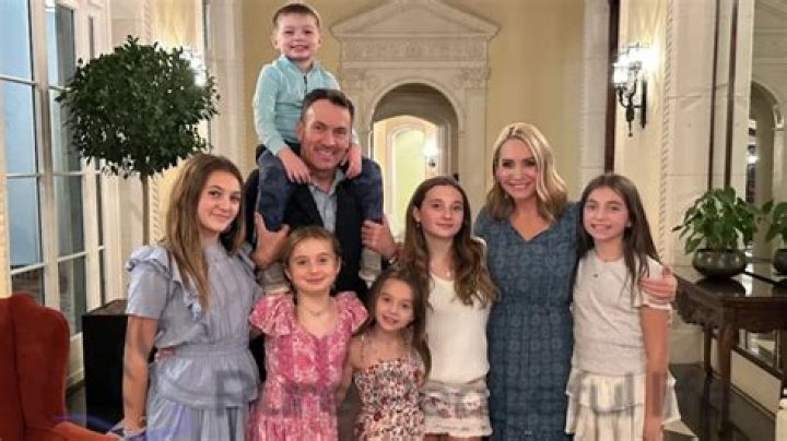 Know About Andrea Canning; Age, Husband, Children, Net Worth, Height