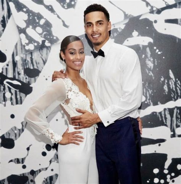Skylar Diggins-Smith Height, Boyfriend, Married, Husband, Salary Skylar Diggins Smith Husband