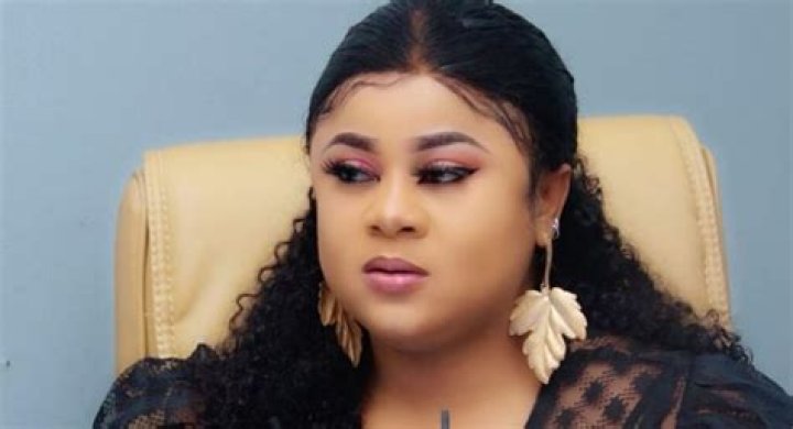 Uju Okoli Biography [Movies, Net Worth, Age, Husband, Boyfriend, Brother, Wikipedia, House, Mother, Parents & More]